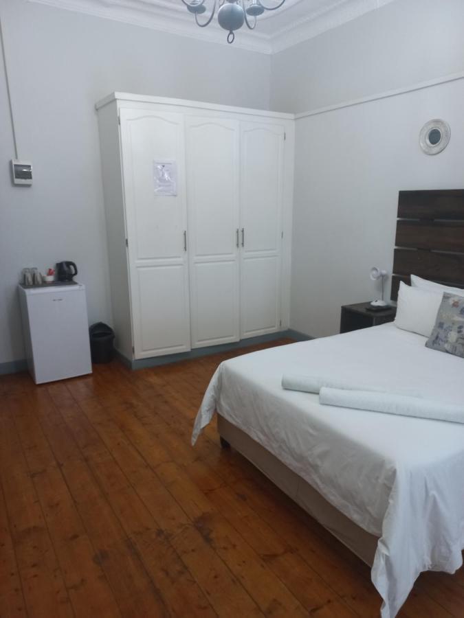 Triple9 Hatfield Guesthouse Pretoria Ruang foto