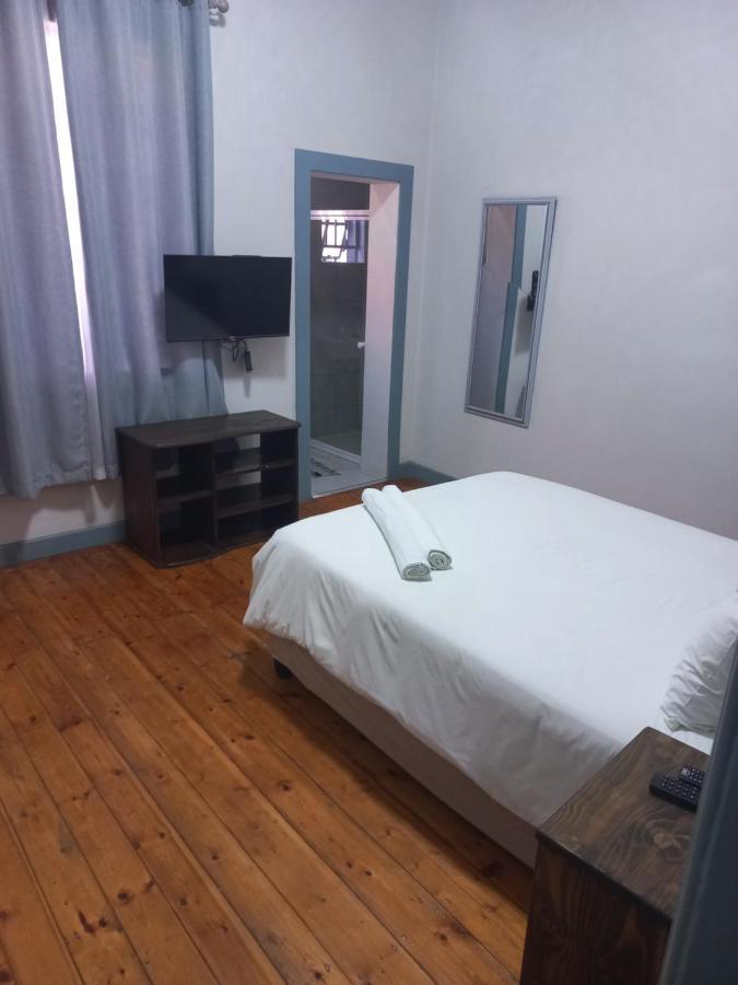 Triple9 Hatfield Guesthouse Pretoria Ruang foto